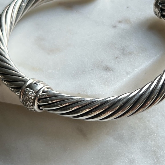 David Yurman Center Station Bracelet with Pavé Diamonds - Picture 4 of 8